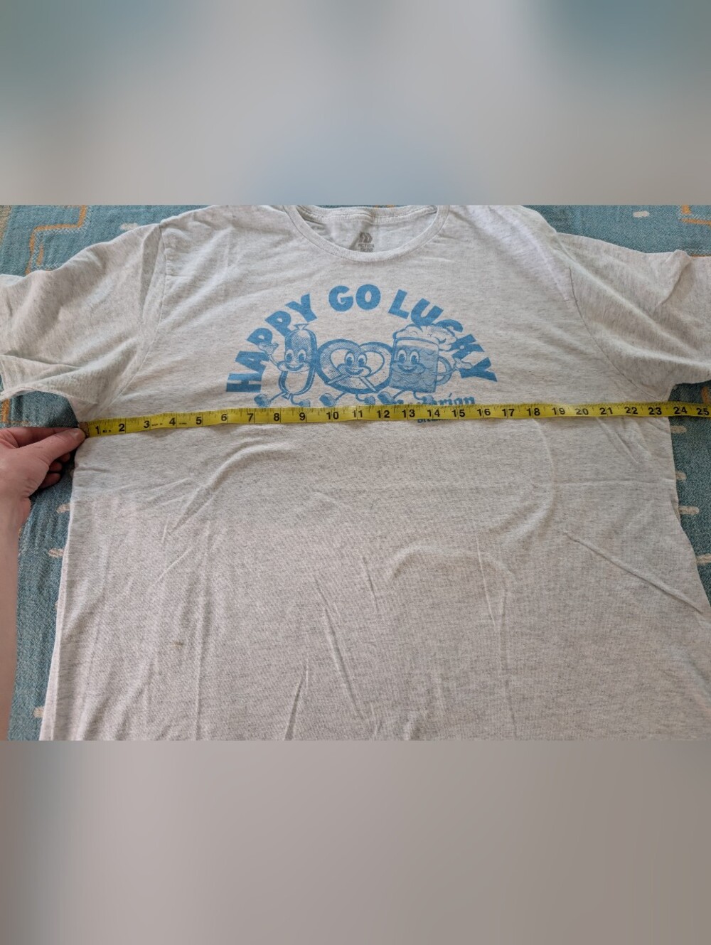 Happy Go Lucky Bavarian Breakfast Crew T-Shirt Mens L - Picture 6 of 7
